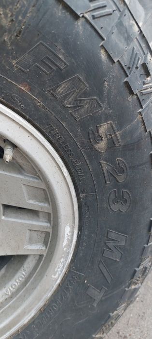 Комплект ДИСКИ 15 и шины 33 бездор