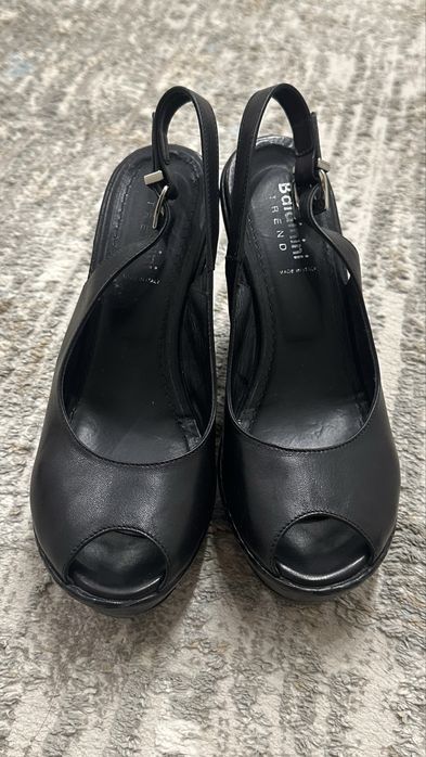 Продается босоножки, кожаные,38 размер