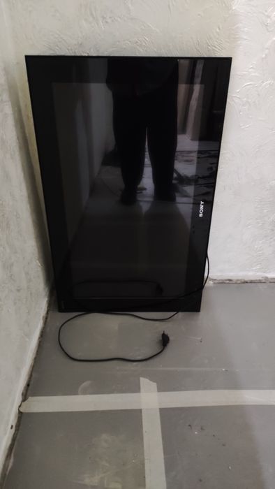 Продам телевизор Sony 32" (81 см) в отличном состоянии
