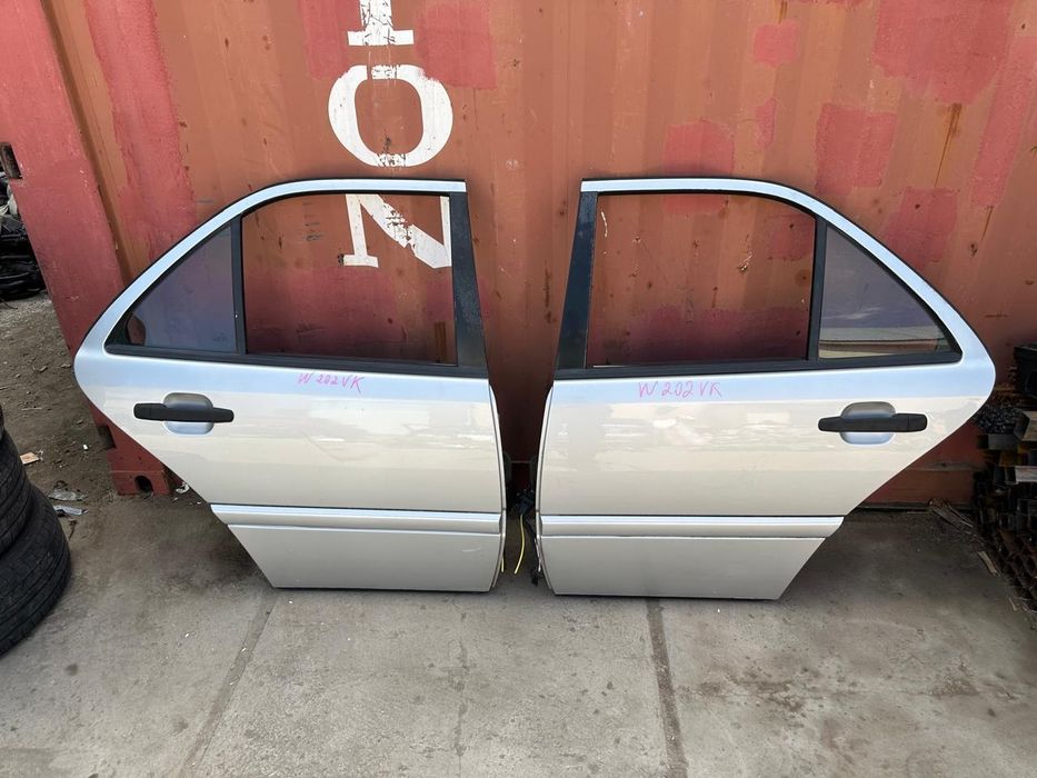 Двери Mercedes benz w202