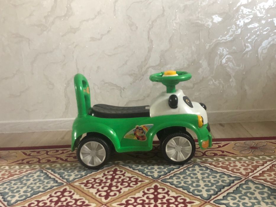 Продам машинку каталку