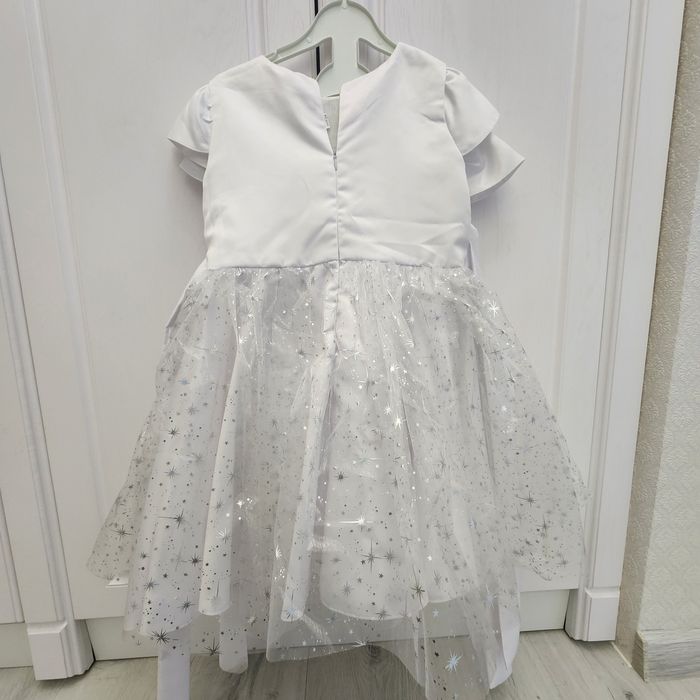 Нарядные платья для девочек