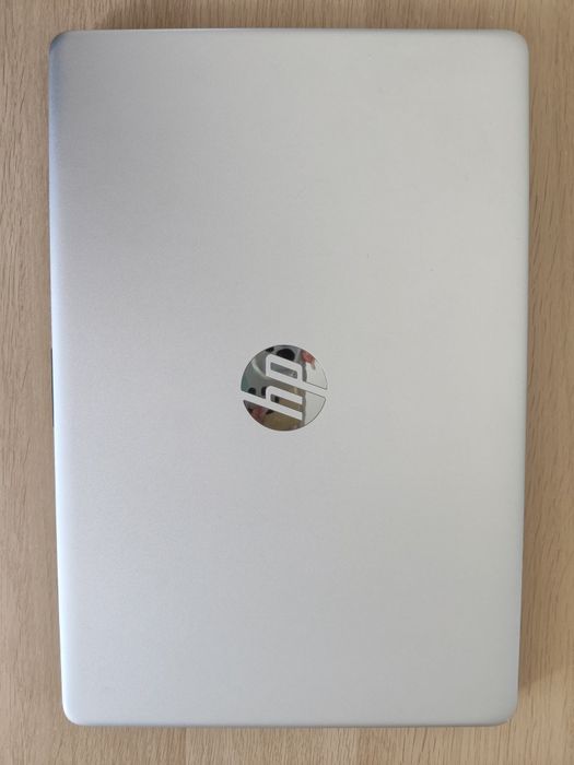 Laptop HP 15-dw0020nq, i3 Gen 8, 8GB RAM, SSD 256GB