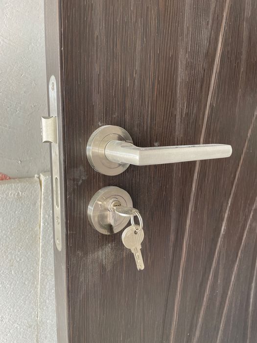 Нова врата с каса 70/200см. Велико Търново