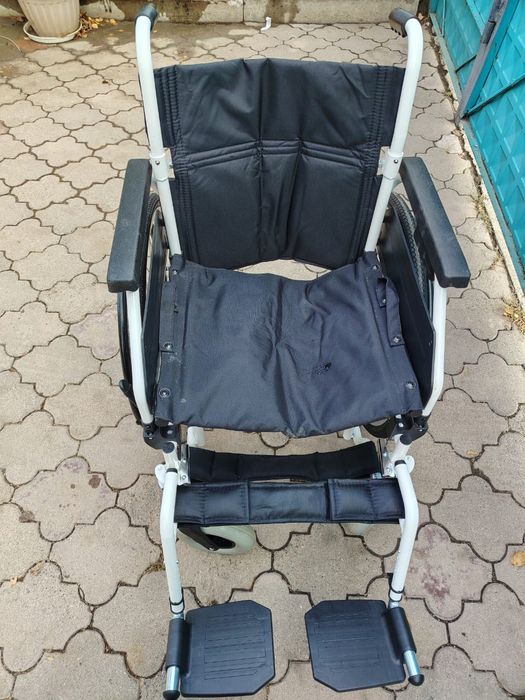 Инвалидная коляска