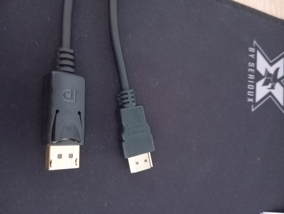 Cablu HDMI to Displayport