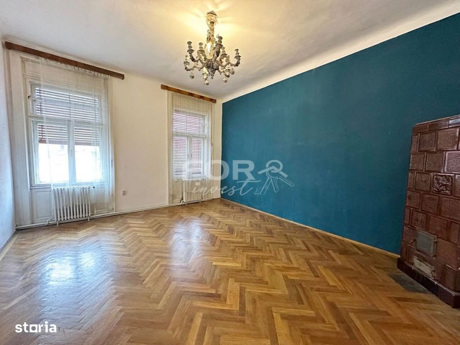 Apartament 2 camere de vanzare,cladire istorica, Piata Unirii