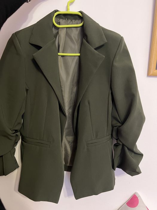 Зелено дамско сако