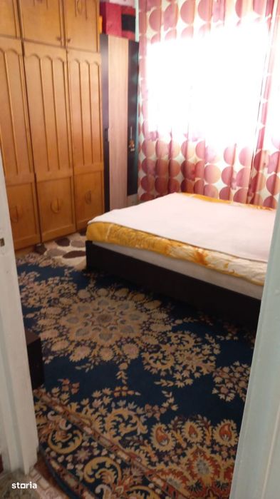 Apartament 4 camere, balcon, Ploiești