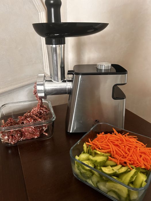 Мясорубка с овощерезкой