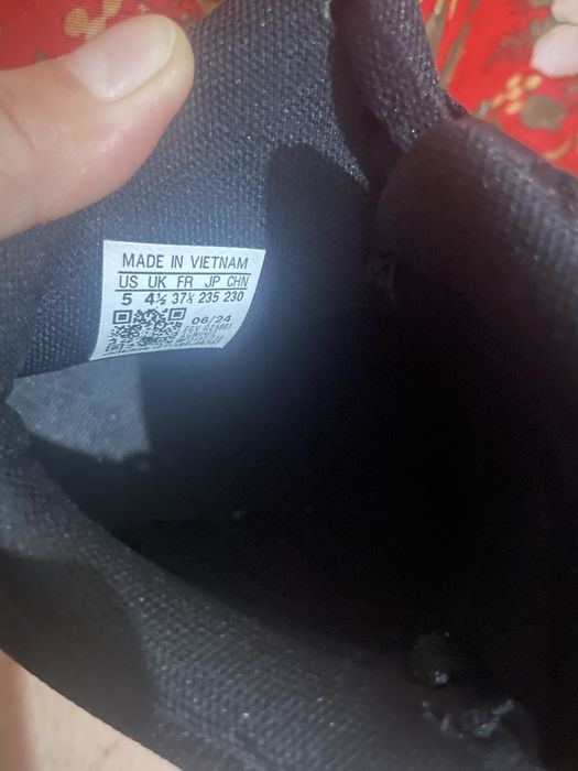 Pantofi Adidas - Stil gheata