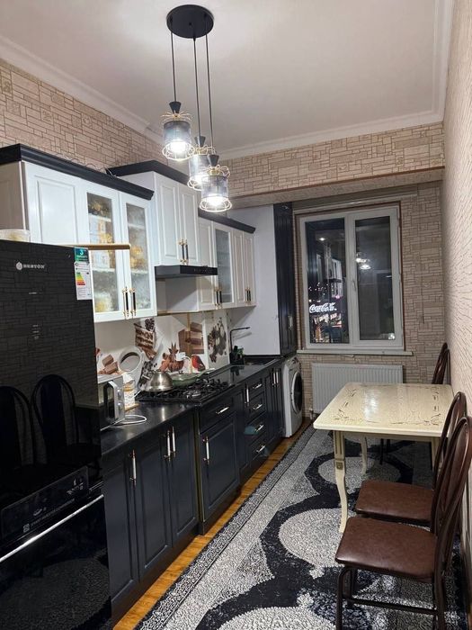 Экскаваторни.Файзобод мачит томонда 3 хоналик 2 этажда.