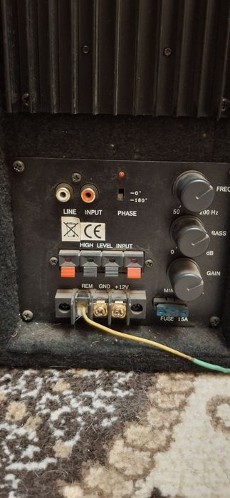 Продам  Сабвуфер