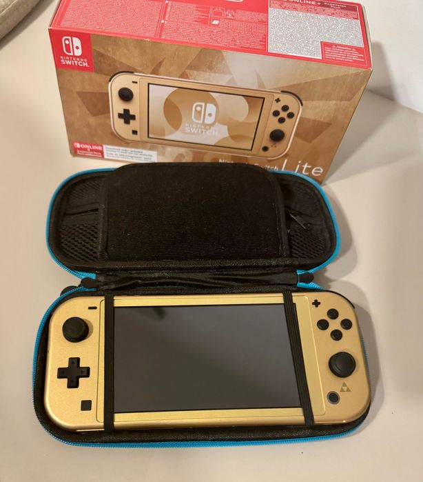 Nintendo Switch Lite Editie Speciala - Hyrule Edition, Gold