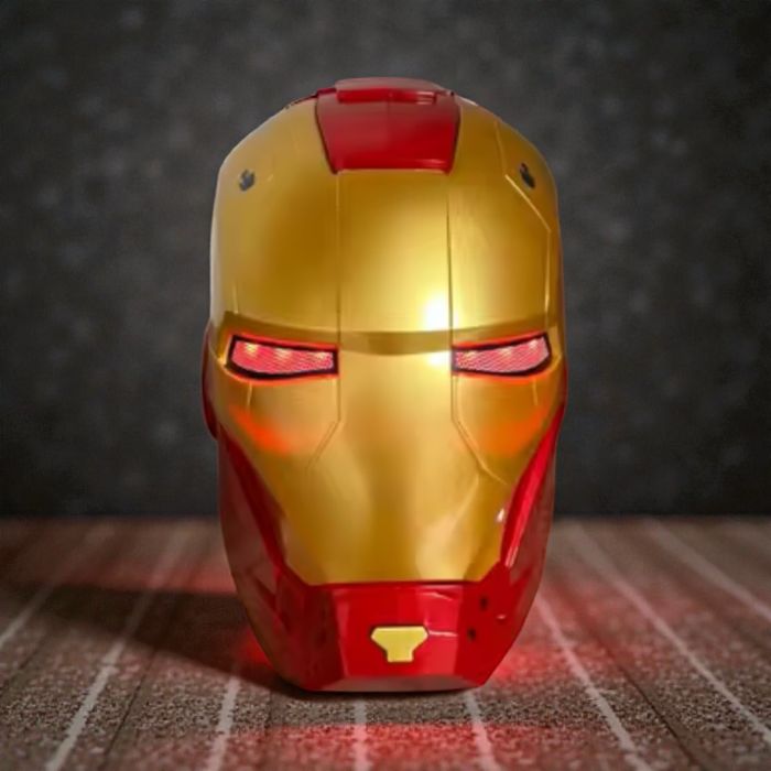 Маска / шлем Iron man (Железният човек) със светещи очи