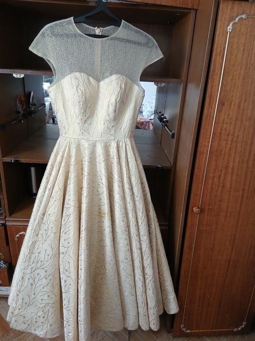 Продам платье вечернее