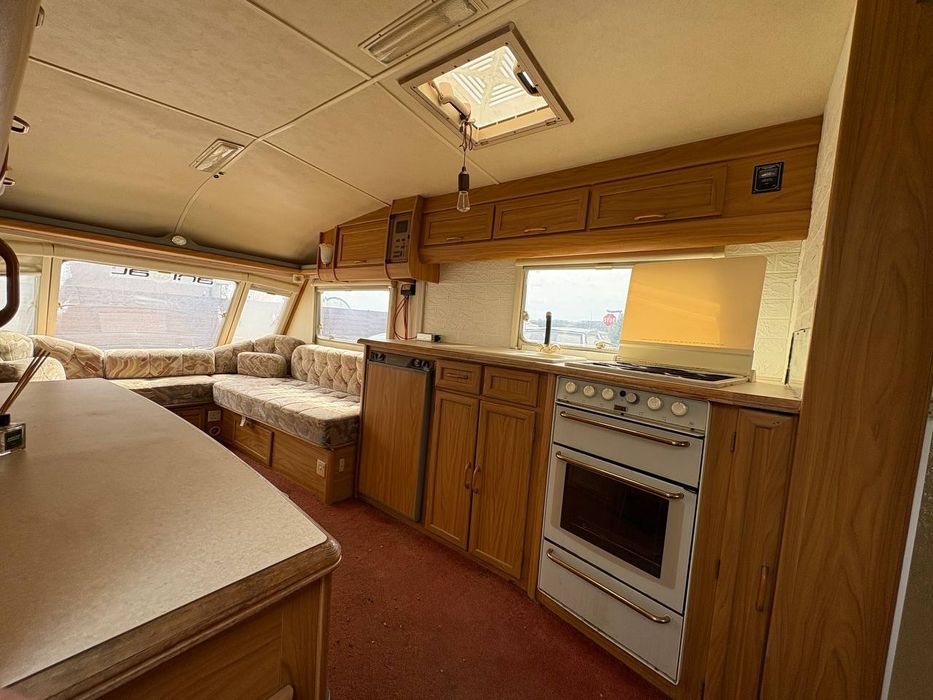 Rulotă Lunar Delta 520 - Panou Solar, Baterie, OFF GRID, Acte UK