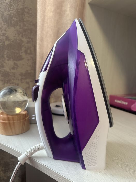 Продам новый утюг