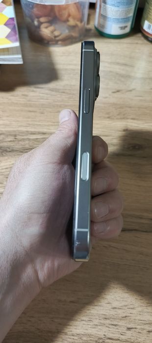 iPhone 16 pro 128гб