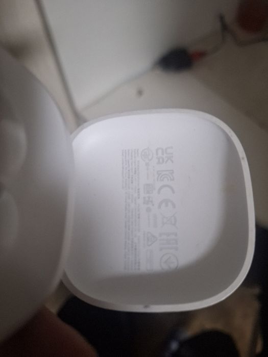 Продам наушники Redmi.