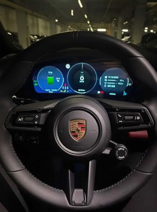 Porsche Macan EV 4 2025 год