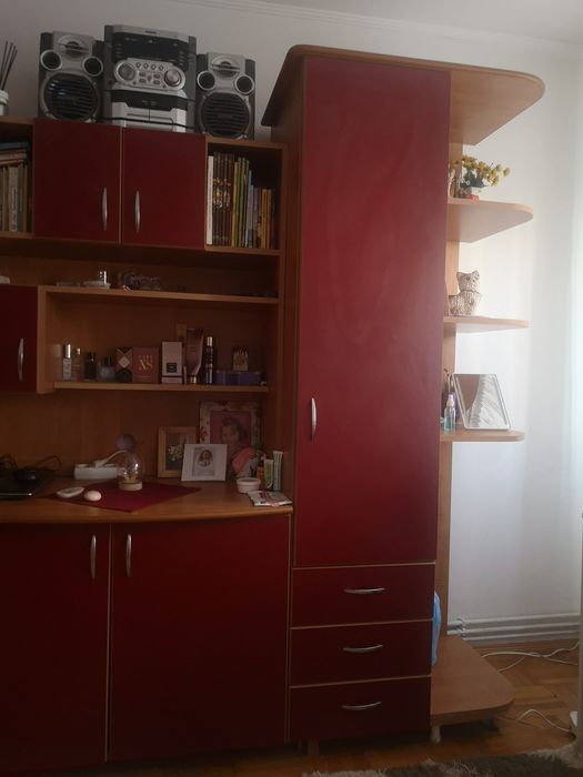 Vând mobilă cameră