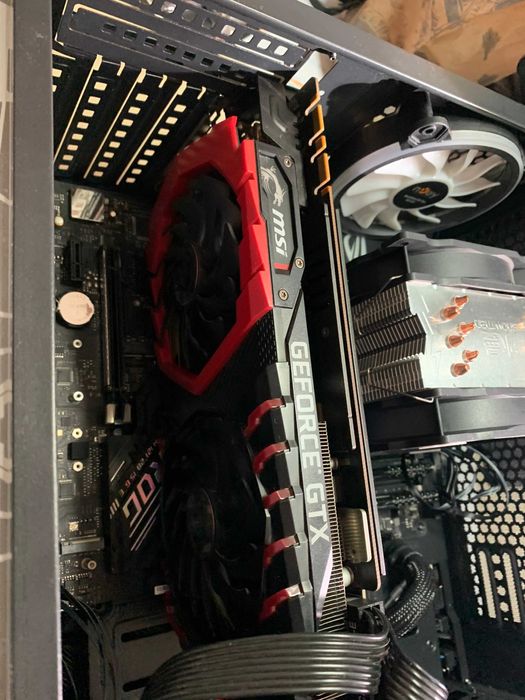 Servieta Z490-F Strix