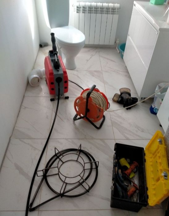 Прочистка, промывка канализации, разморозка труб, сантехник .