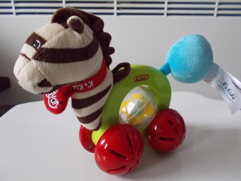 Занимателни бебешки играчки 0-36 мес.