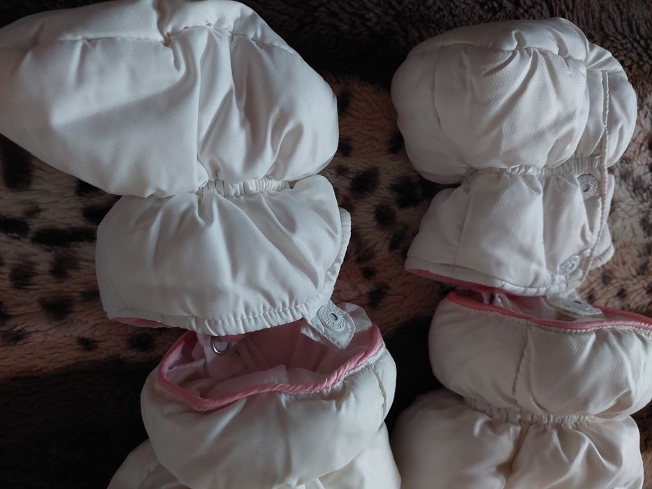 Продам детский конверт и комбинезон