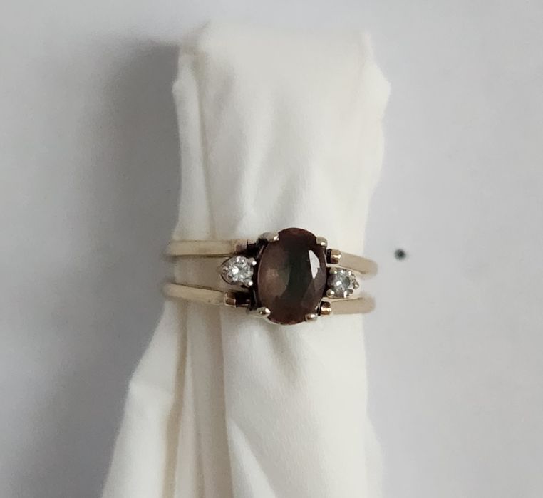 Inel dublu de aur cu sultanit, smarald si diamante