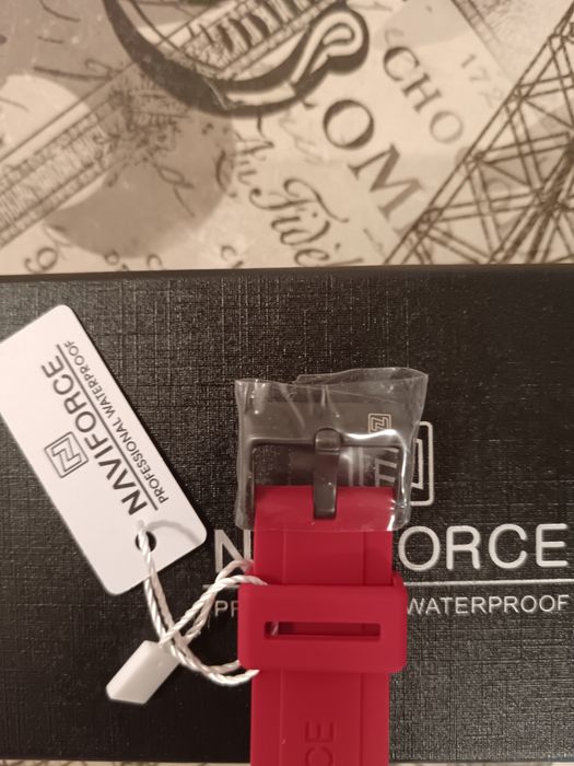 Продам часы Naviforce.