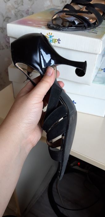 Вечернии классические туфли