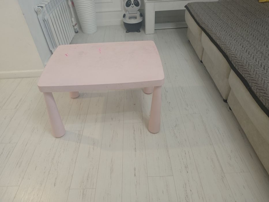 Продам стол ikea