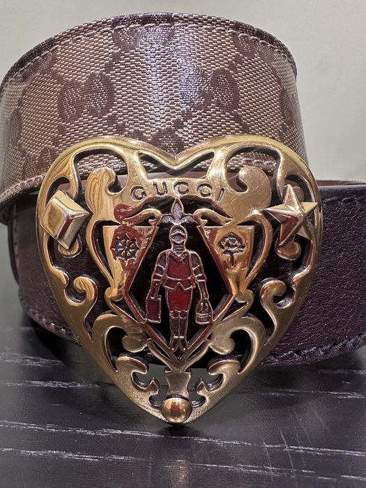 Ремень Gucci GG Supreme Heart Crest