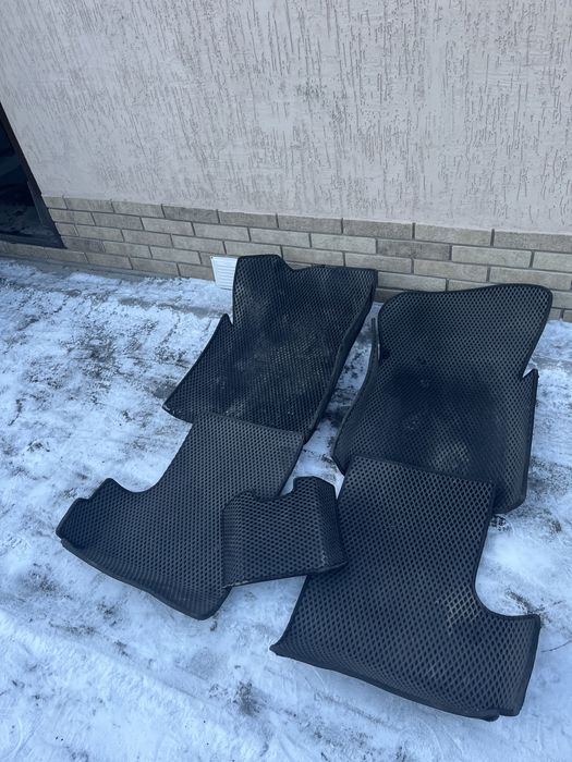 Автоковрики Рено Sandero Stepway