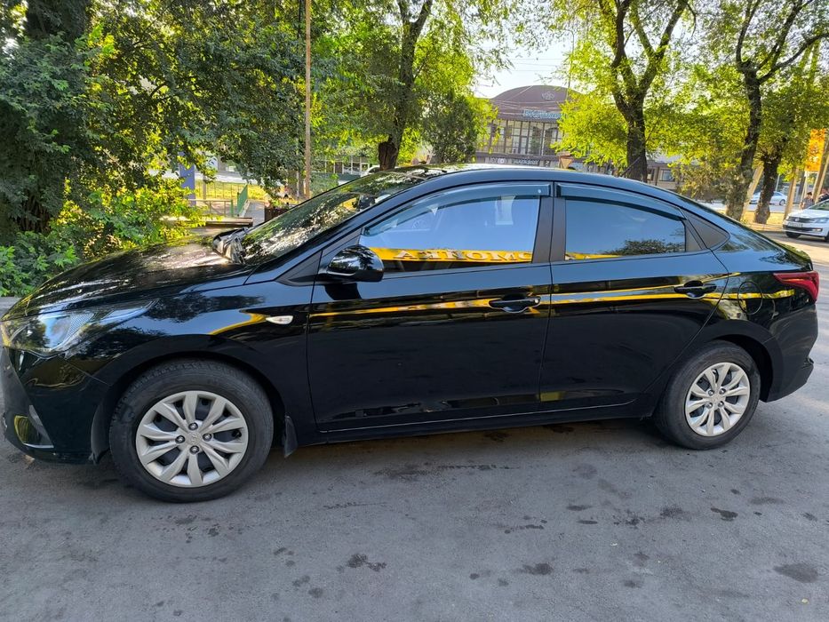 Хундай акцент 21 года.