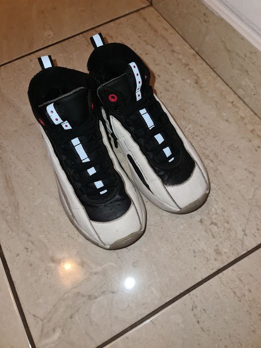 Adidasi zara,mărimea 32,folosiți, in stare bună