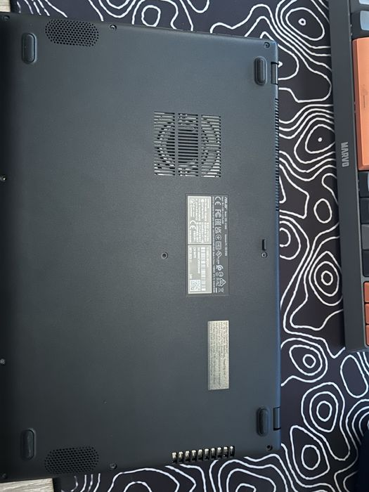 Asus vivobook 15