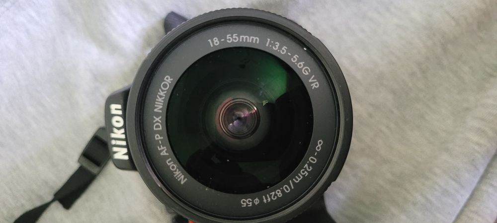 Цифровая фотокамера Nikon
