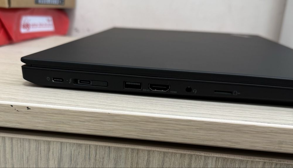 Lenovo thinpad T15 Gen.2 i5-1135G7/Ram 16Gb/ssd 256Gb Windows 11 Pro cu licenta