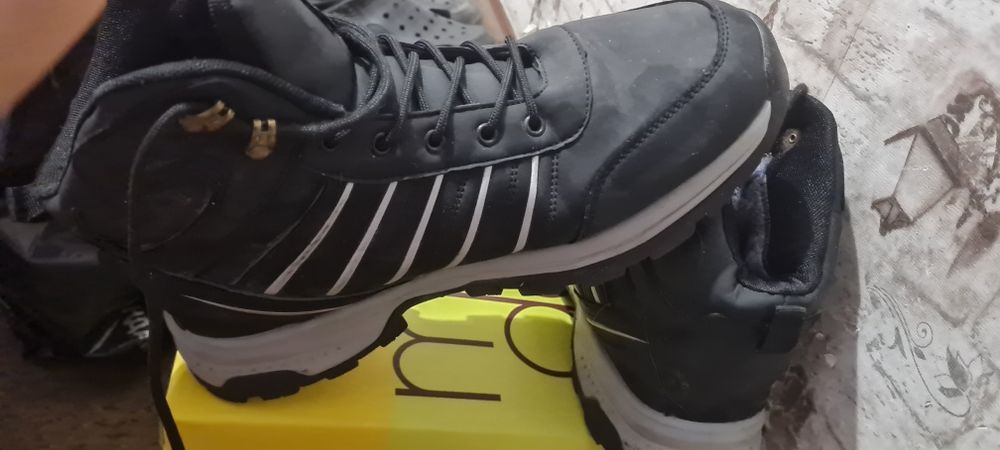 Ботинки зимние..