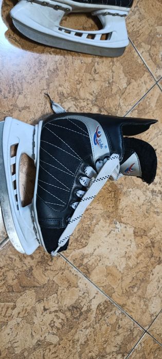 Коньки детские..