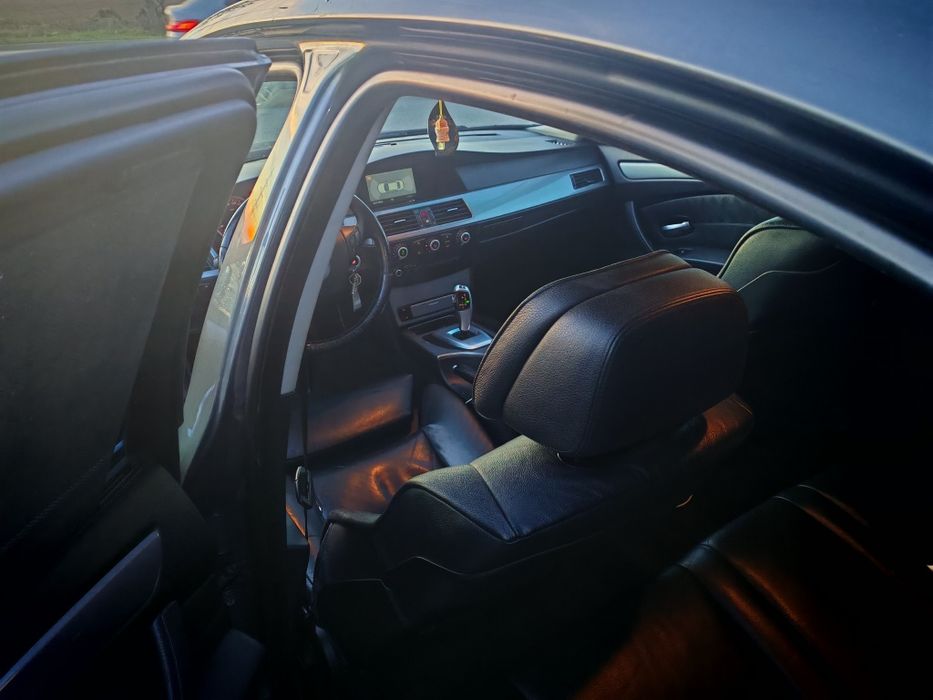 Vând BMW e60 560L