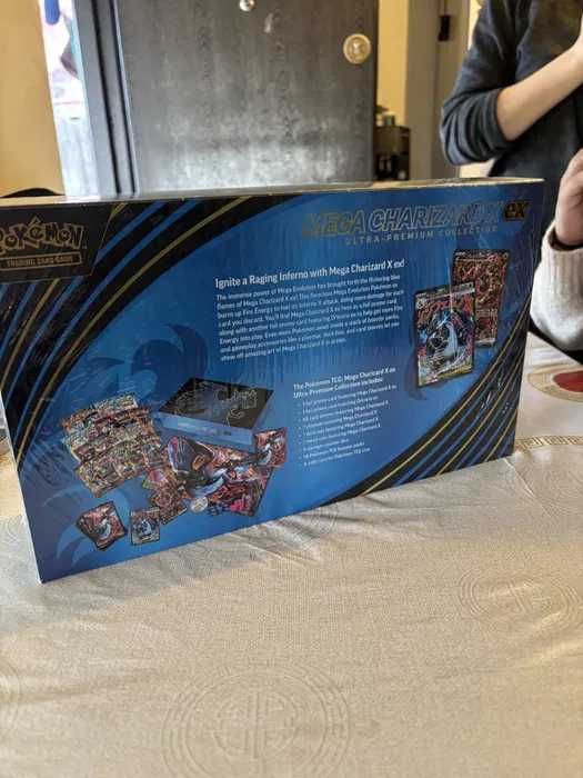 Pokmeon TCG : Mega Charizard X Ex Ultra Premium Collection (UPC)