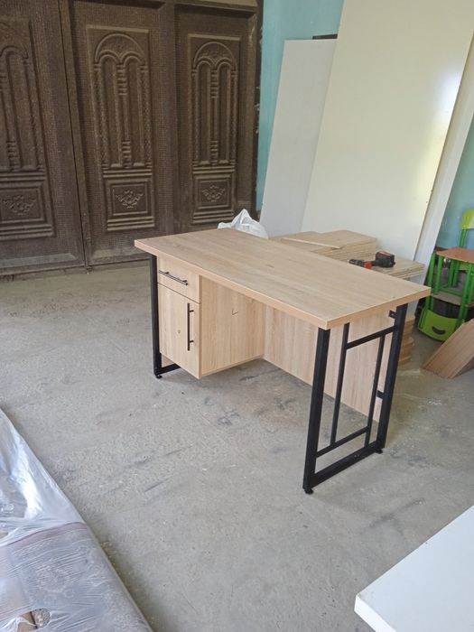 Maktab partalari tayyorlaymiz