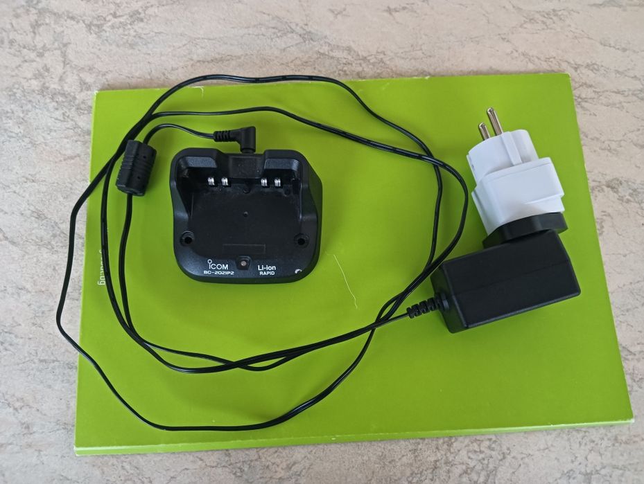 Радиостанция ICOM-ID 51