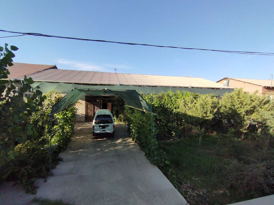 Ок олтинда 1 200 кв уй сотилади!