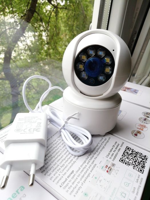 Camera interior baby monitor supraveghere