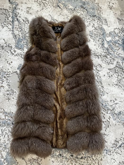 Продам жилет из песца